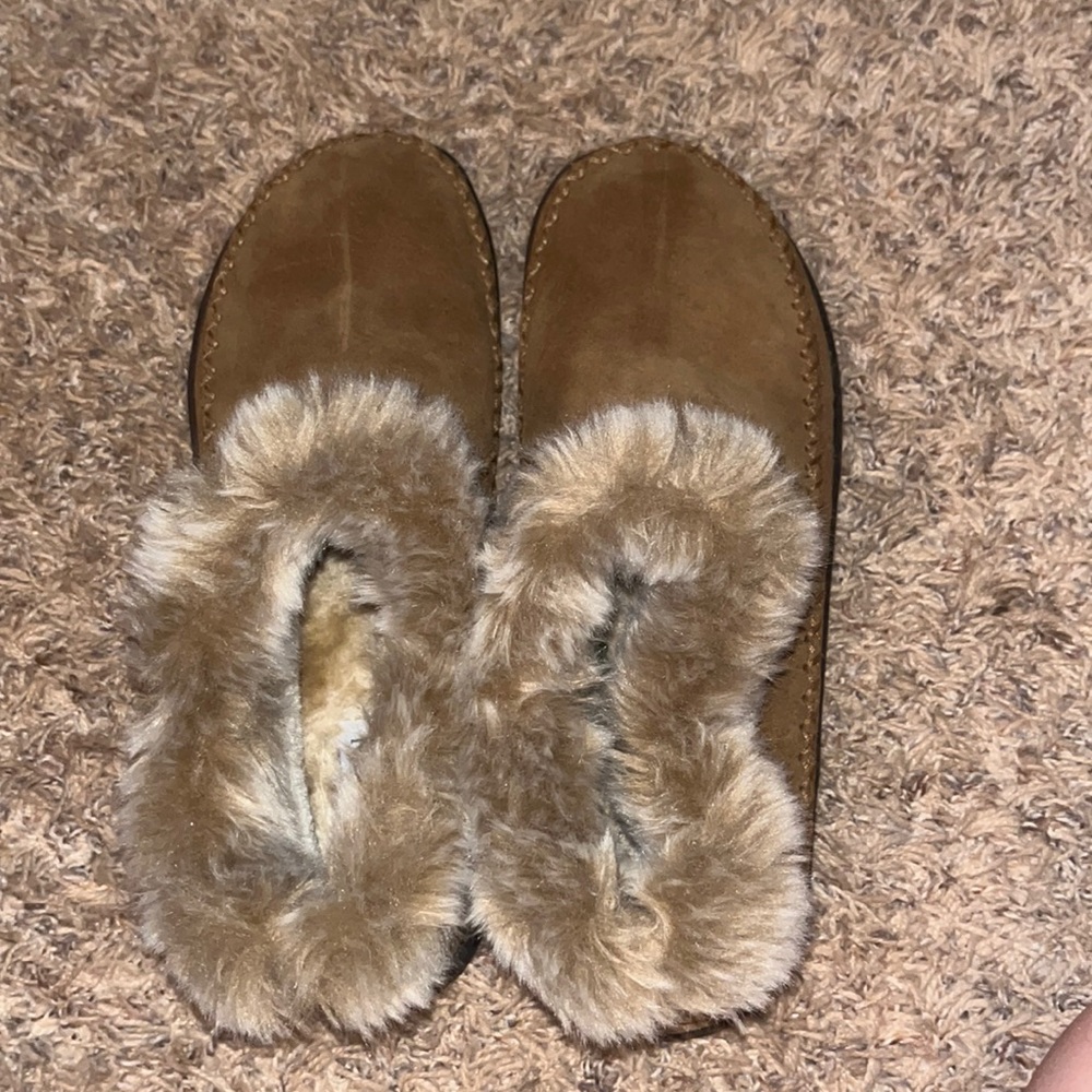 Magellan suede leather faux lining lounge shoes